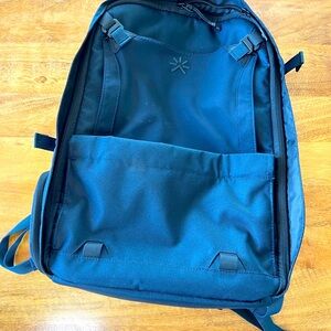 Tropical Feel Nest Backpack 1.0